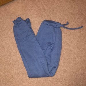 BNWT blue prettylittlething sweatpants